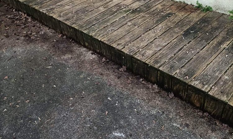 Terrasse bois avant le remplacement près de Saint Maixent l'Ecole